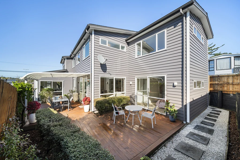 5 Lyttelton Avenue, Forrest Hill, North Shore City, Auckland