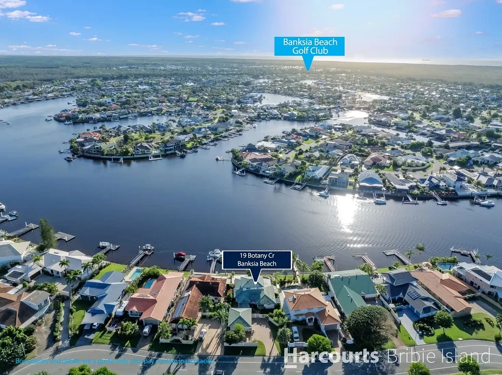 19 Botany Cr, Banksia Beach, QLD 4507