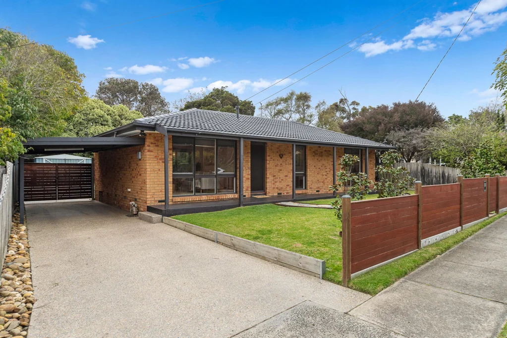 38 Deanswood Drive, Somerville, VIC 3912