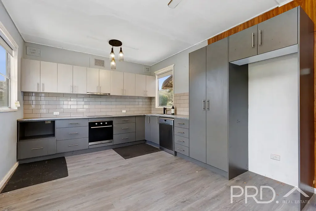 Tumut 3 Bedroom Versatile Three Bedroom Home!