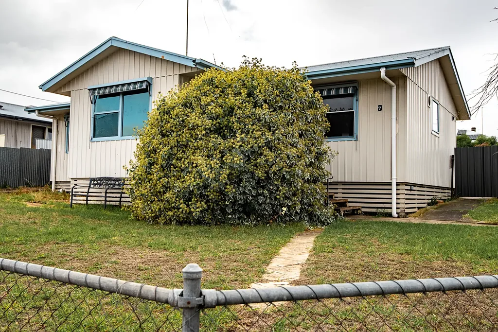 7 Cameron Street, Naracoorte, SA 5271