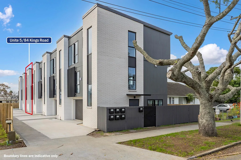 Panmure 4غرفة نوم Nearly New  4 Bedrooms  Prime Panmure Location
