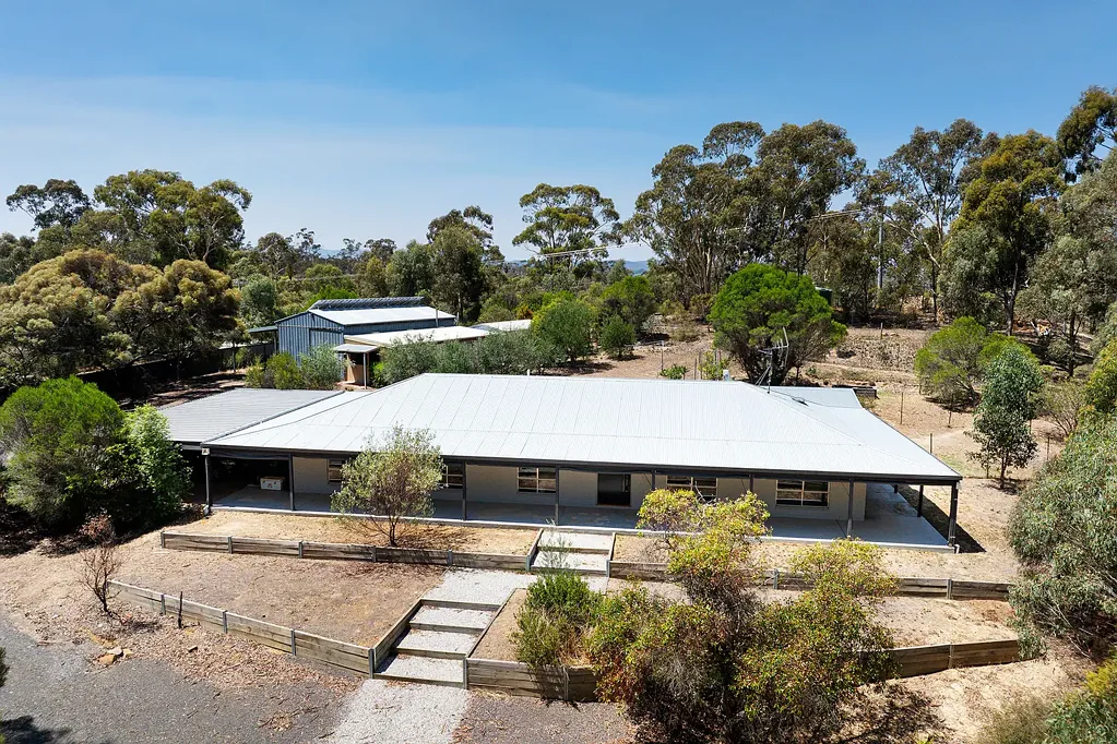 Mckenzie Hill 4Moenga Stylish Transformation