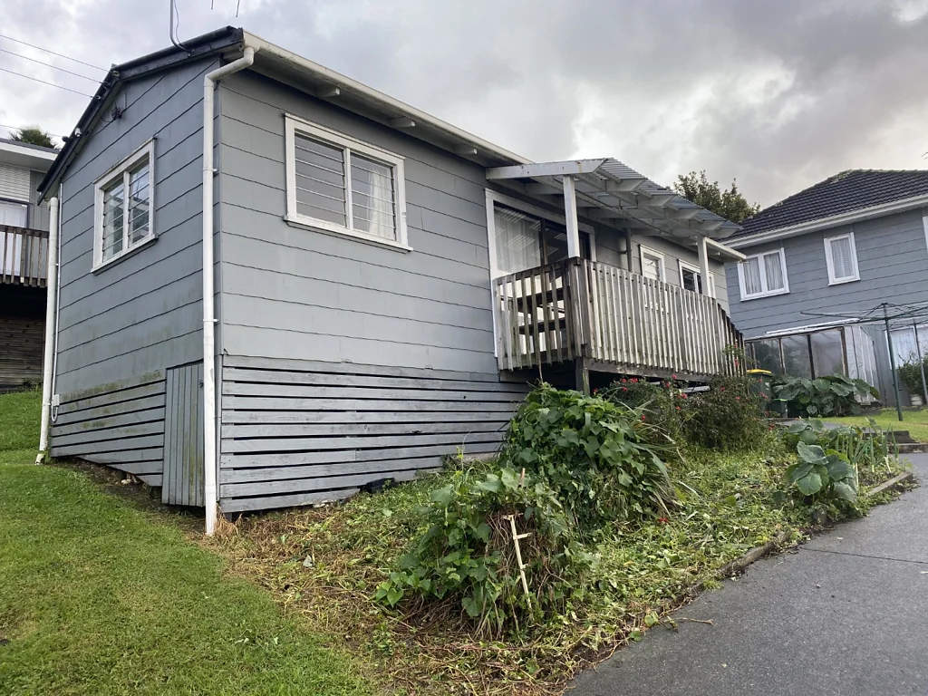 2 bedroom stand alone unit- Silverdale