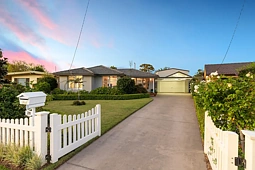 28 Robin Crescent, Woy Woy