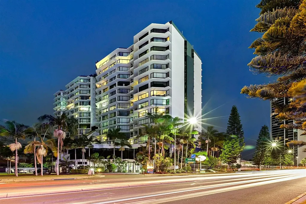 Surfers Paradise 2房  Bargain 2 bedroom investment unit  renting for   $800 p.w