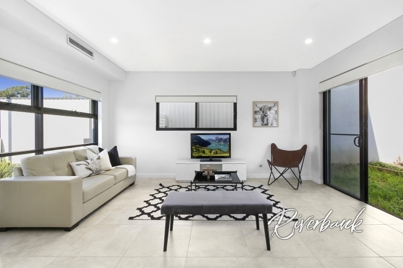 8A GEORGE ST, GUILDFORD NSW 2161, 0房, 0浴, House