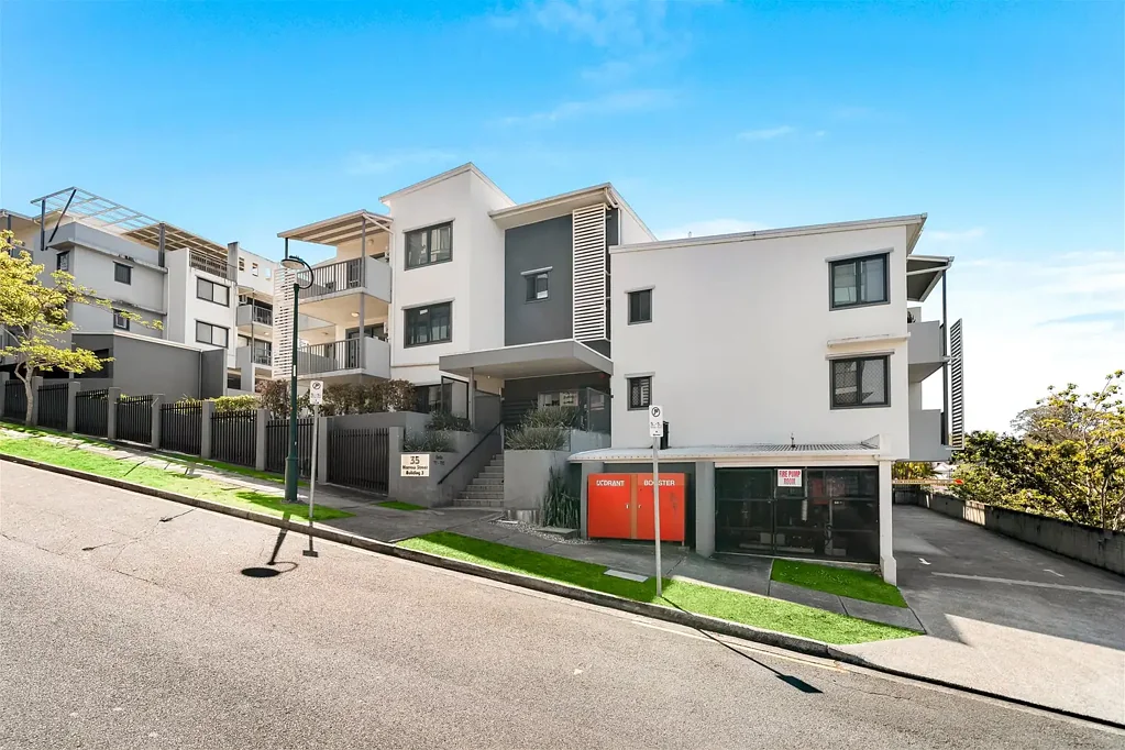 Taringa 1Zimmer Stylish Taringa Unit - Modern Living in a Prime Location