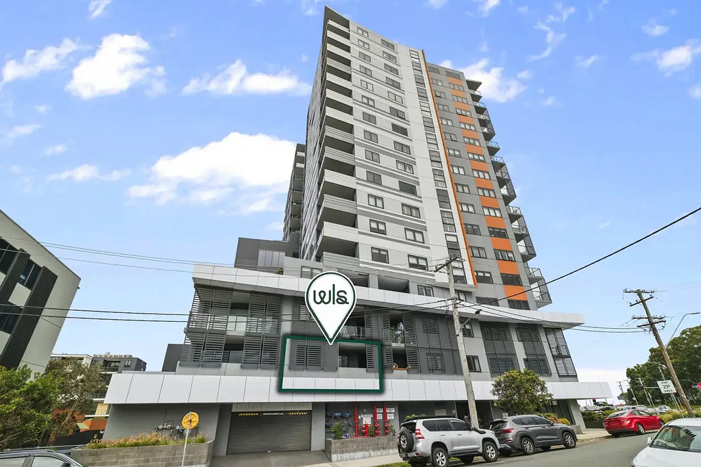 Charlestown 2Moenga Put simply, a sunny highpoint base near beach and lake