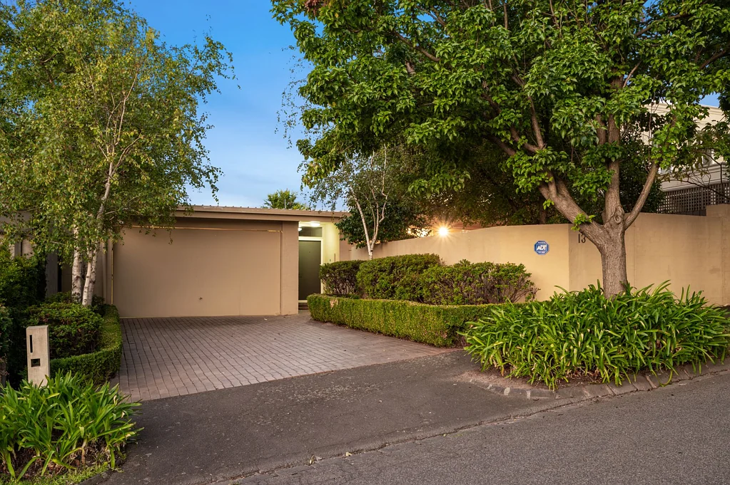 13 Middle Road, Camberwell, VIC 3124
