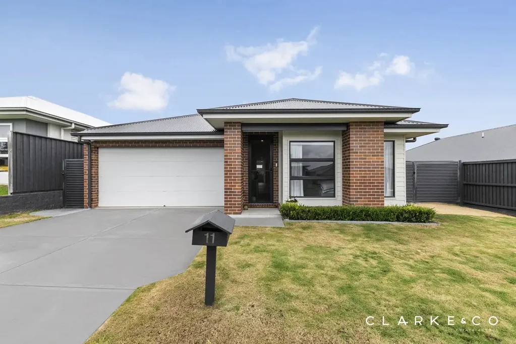 Chisholm 4房  STYLE, QUALITY & MODERN FAMILY LIVING IN CHISHOLM!