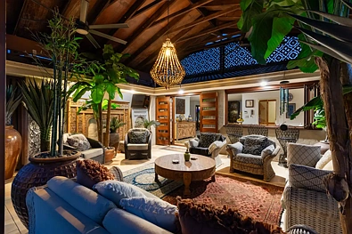5 Emu Court, Bundall, QLD 4217, 5房, 2浴, House