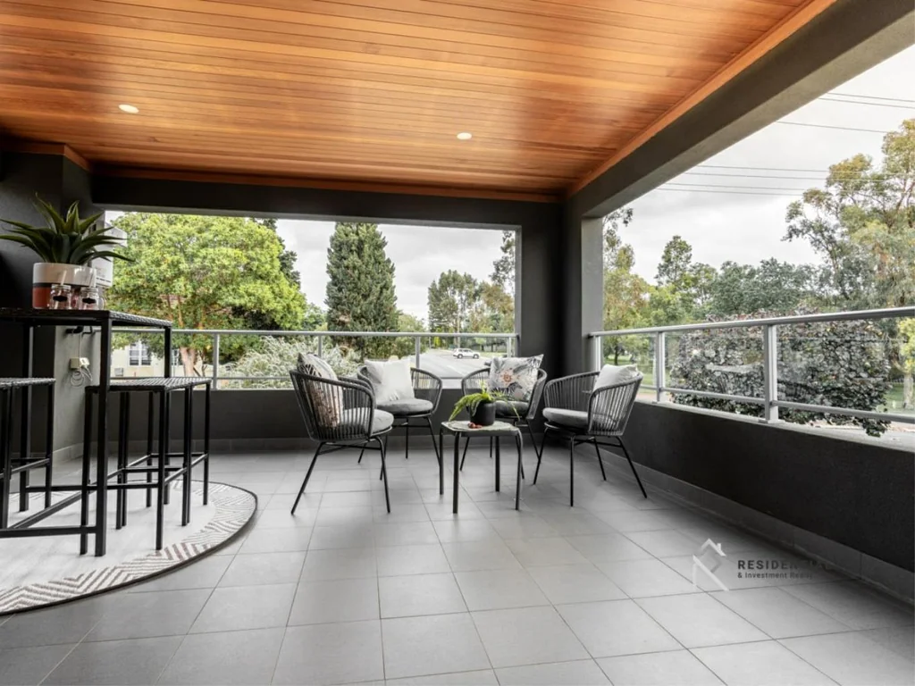 9/16 King George Street, Innaloo, WA 6018