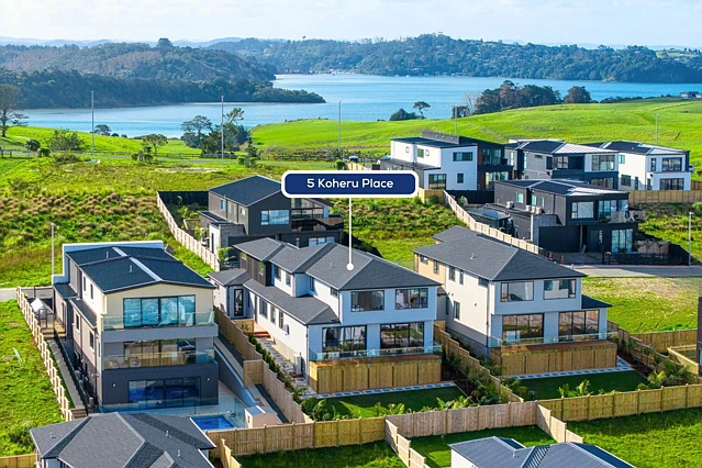 5 Koheru Place, Long Bay, North Shore City