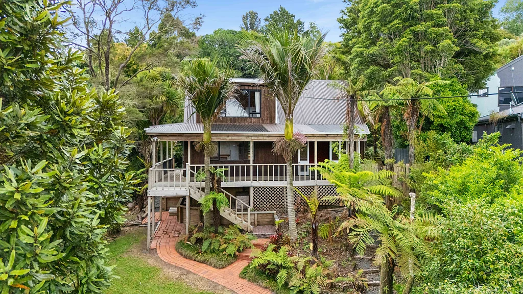28 Rimu Road, Oratia, Waitakere City, Auckland