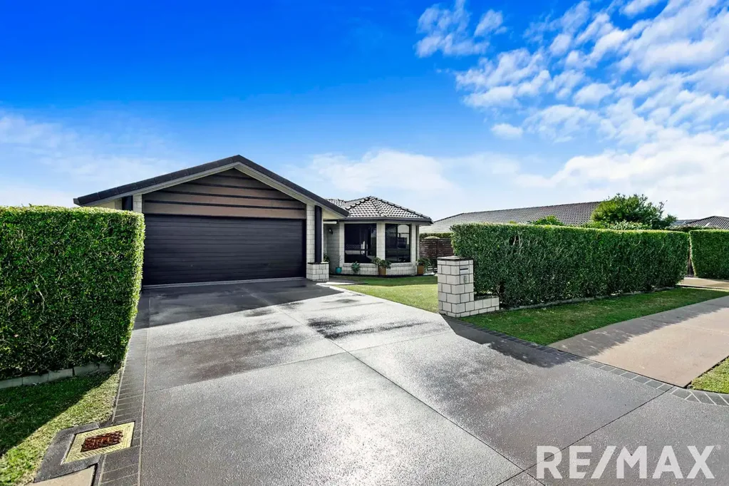 Urraween 4房  Under Contract By Laura Wright