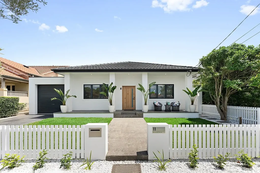 Modern, Super Sunny, Level Family Home with Open Layout