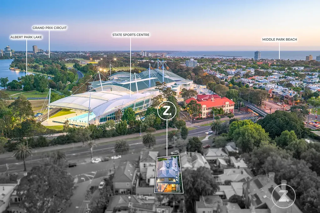 South Melbourne 5Kwarto State-of-the-Art Family Sanctuary in a Premier Albert Park Position