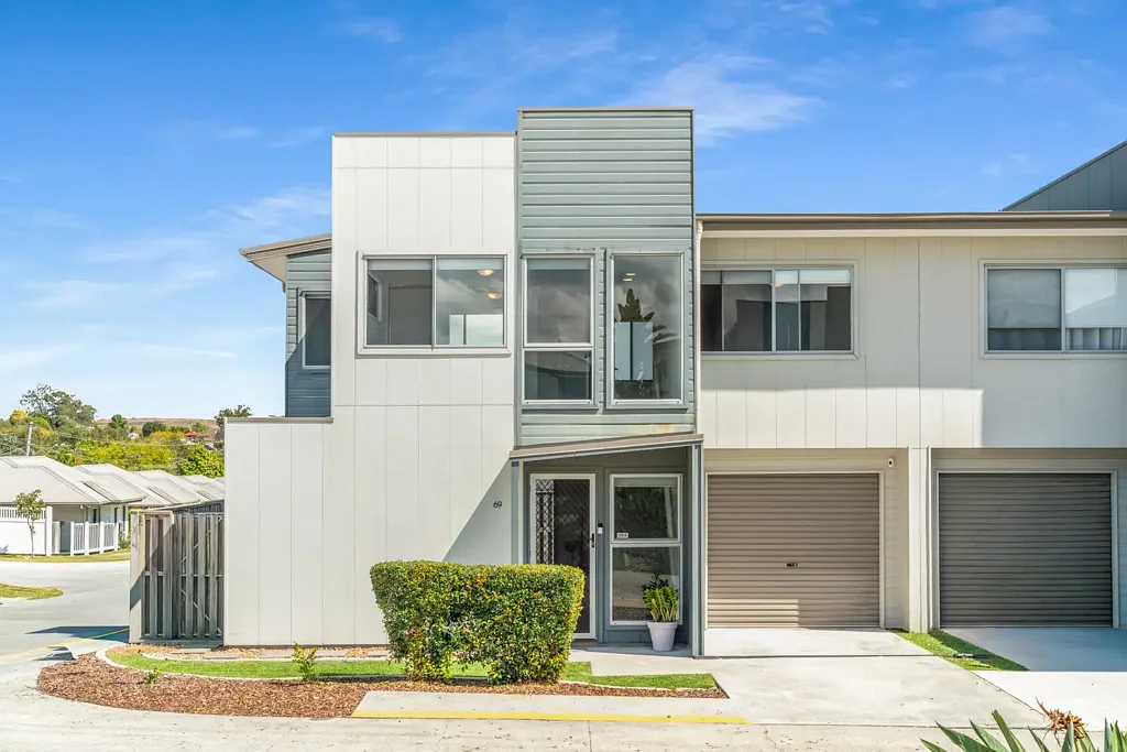 Redbank Plains 3침실 Contemporary Comfort Meets Everyday Convenience