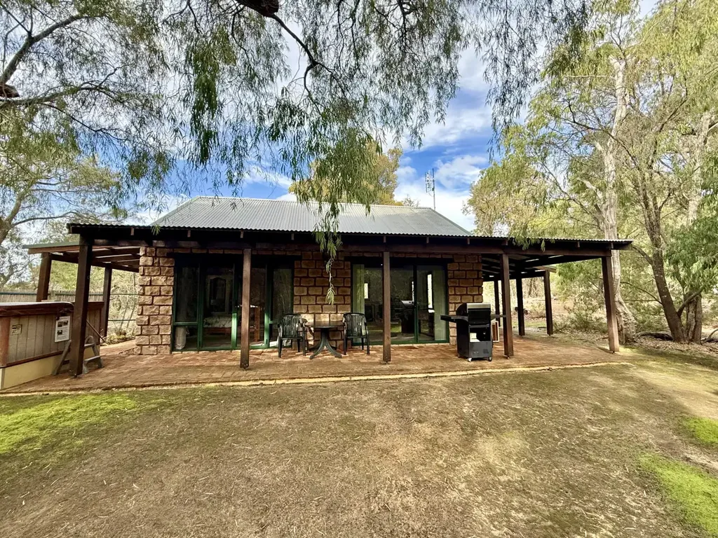Cottages set in Nature Reserve! 1 Bedroom, 1 Bathroom Studio