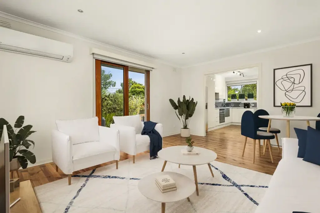Modernised 2-bedroom Unit in The Perfect Locale