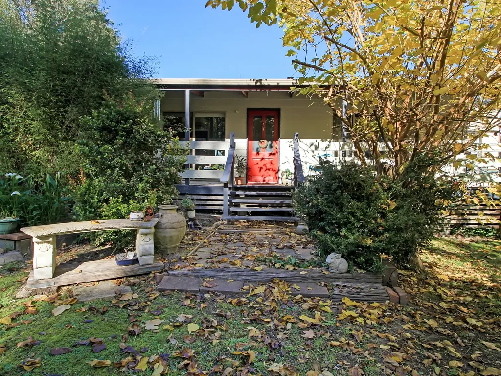 Bruthen 4ห้องนอน COUNTRY HOME WITH BUSHLAND VIEWS