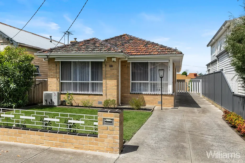 Newport 3房 同一家庭持有65年 505㎡阔地 成熟果树庭院 双车棚双通道 地段无与伦比 A Once-in-a-Generation Opportunity