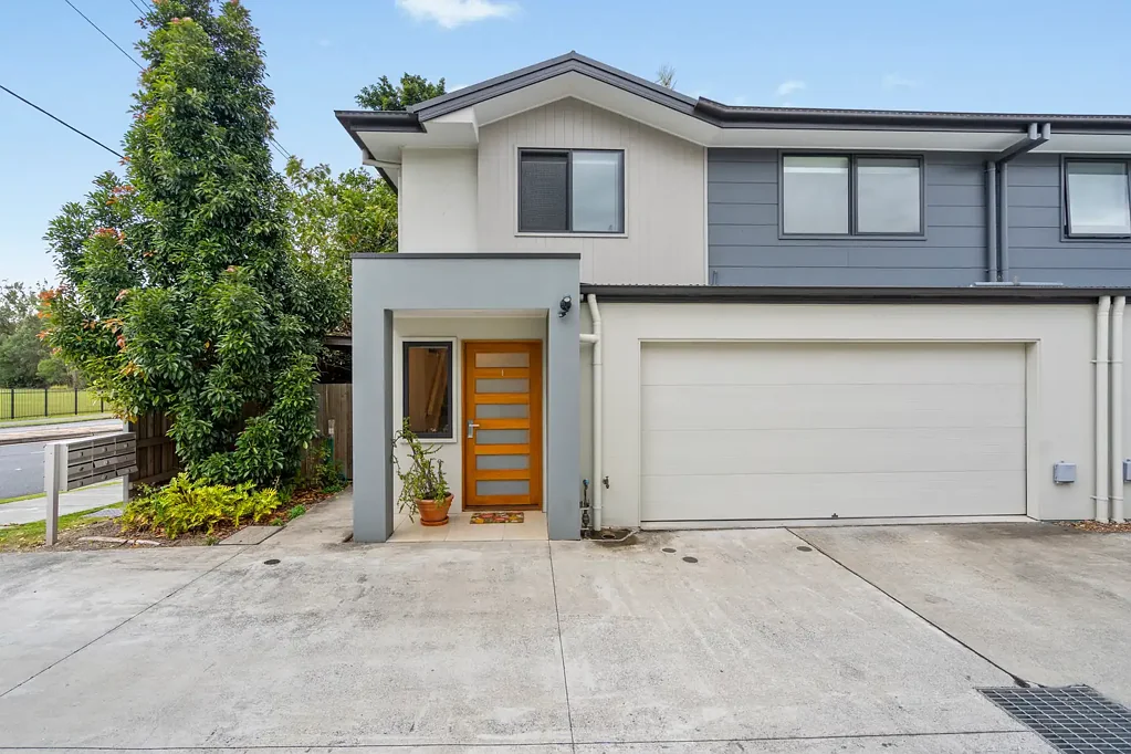 Southport 3部屋 Luxury Southport Townhouse – High-End Finishes in a Prime Location
