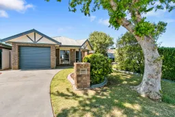 4 Cedar Avenue, Seaford