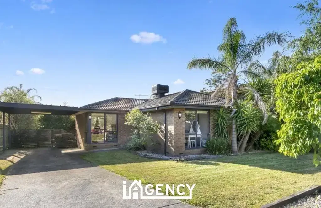 OUTSTANDING HOME IN GREAT LOCATION !!!