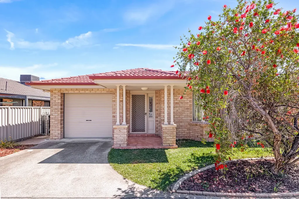 25 Illoura Street, Tamworth, NSW 2340