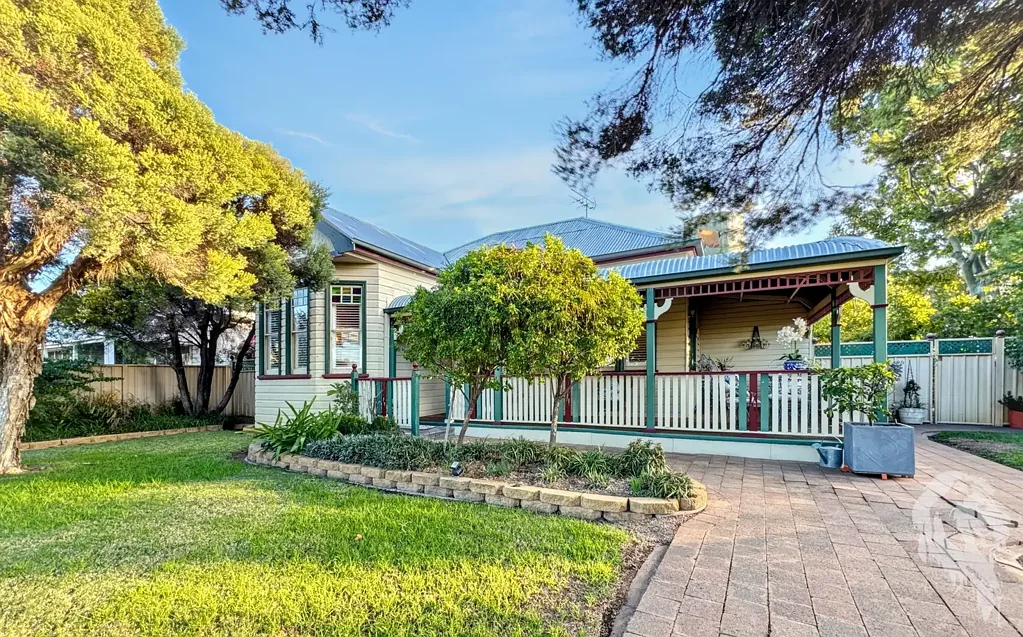 Narrabri 3ਬੈੱਡਰੂਮ FEDERATION ELEGANCE MEETS MODERN LUXURY IN THE HEART OF NARRABRI