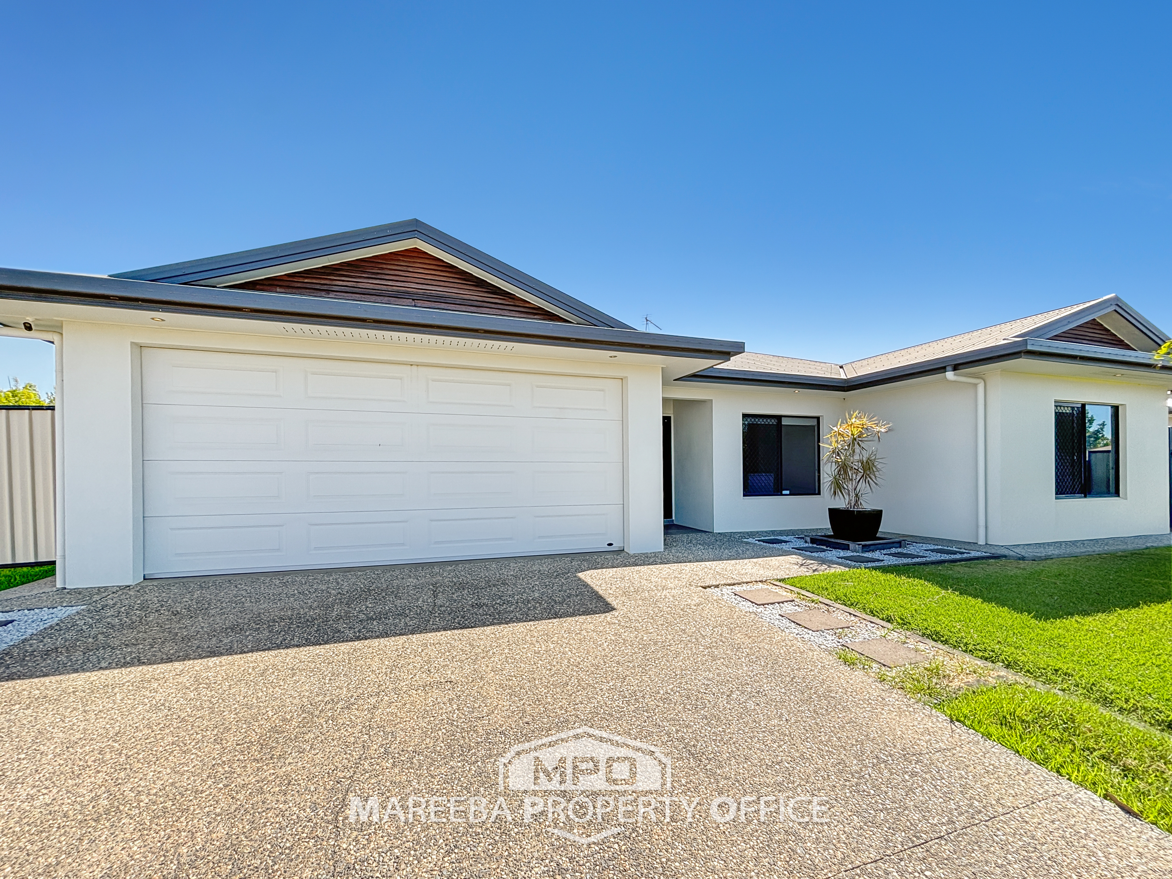 25 MIRRABOOK AV, MAREEBA QLD 4880, 0房, 0浴, House