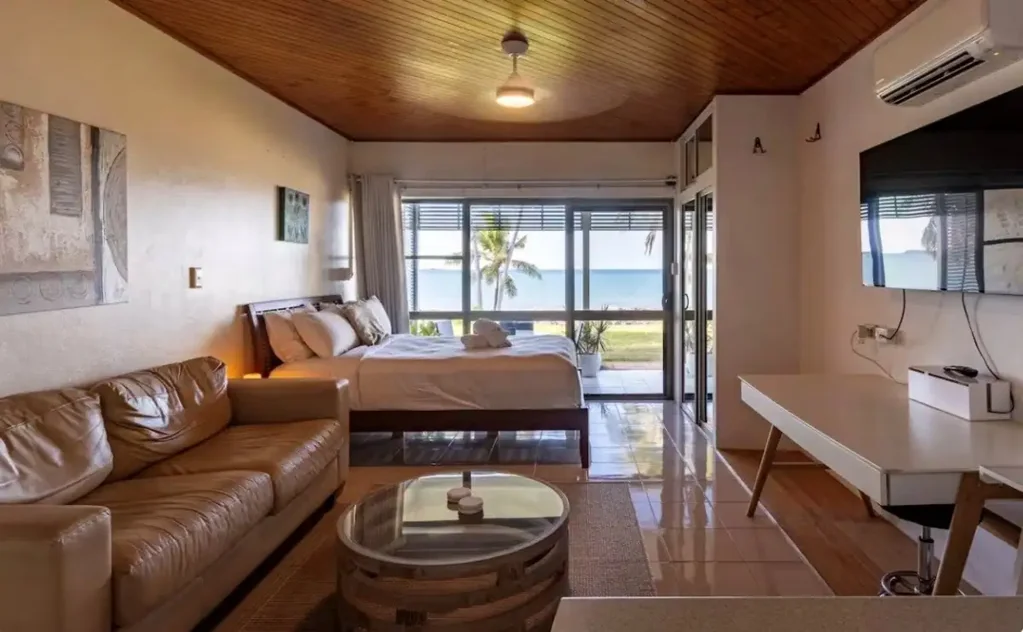 1/2 Beach Road, Dolphin Heads, QLD 4740