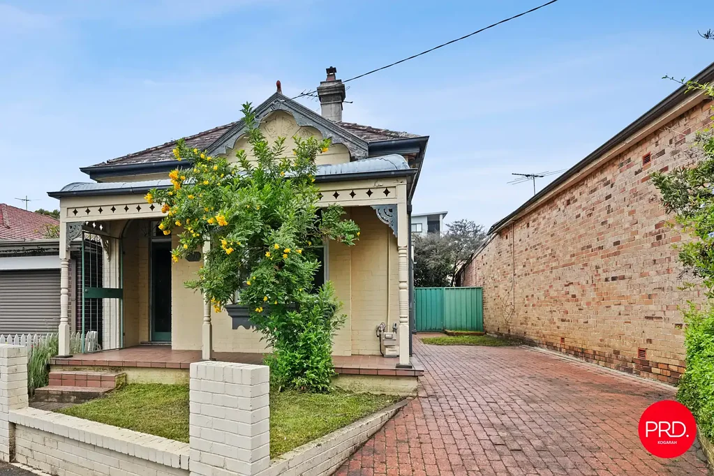 SPACIOUS & CONVENIENT IN A GREAT LOCATION.