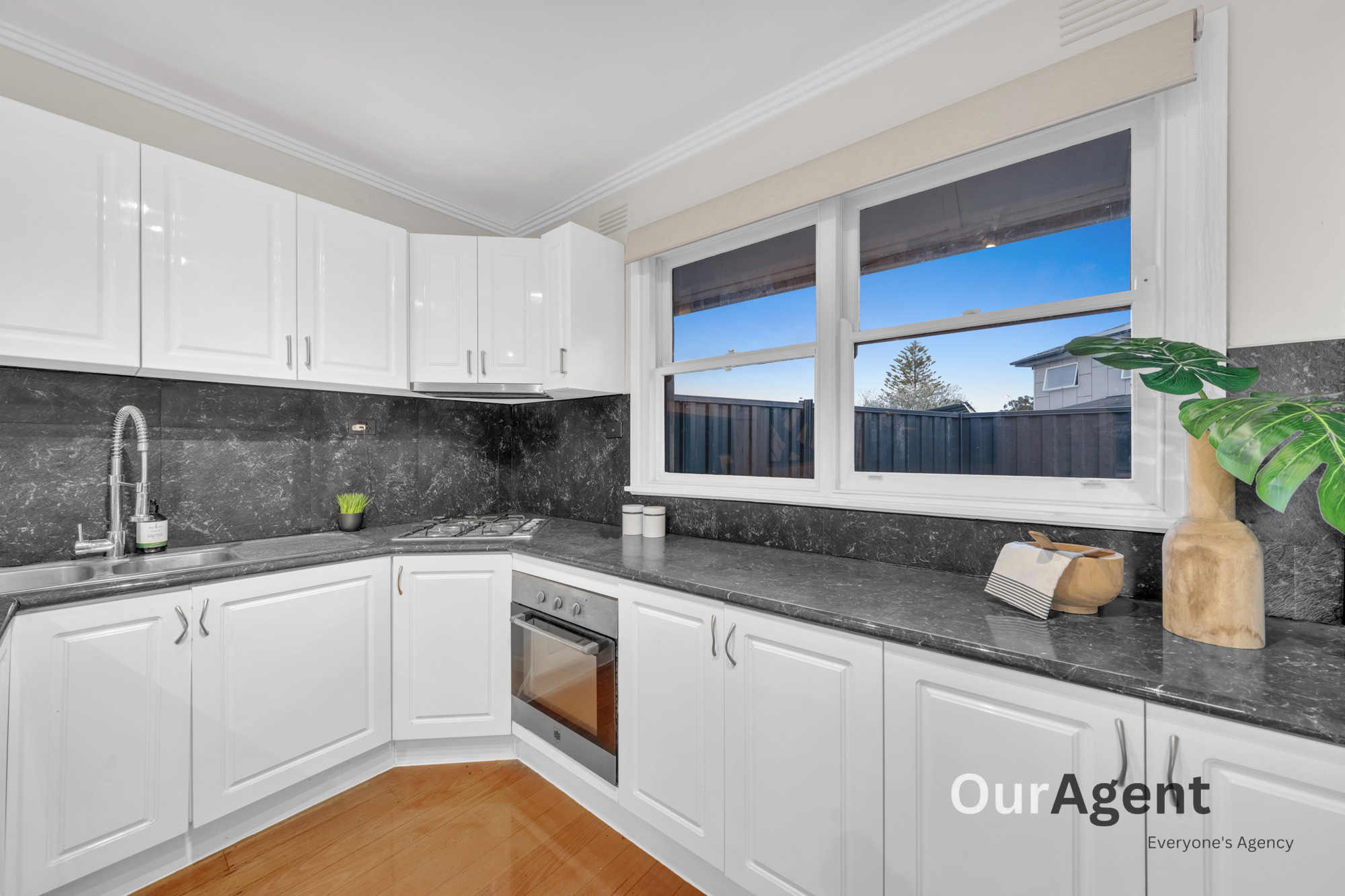 2 BESSELL CT, JACANA VIC 3047, 0房, 0浴, House