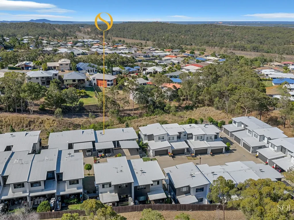 Glen Eden 3部屋 Vacant, Quality Townhouse in Popular Elevated Complex!