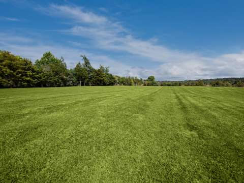 Coatesville Prestigious Coatesville – Walk to cafes!