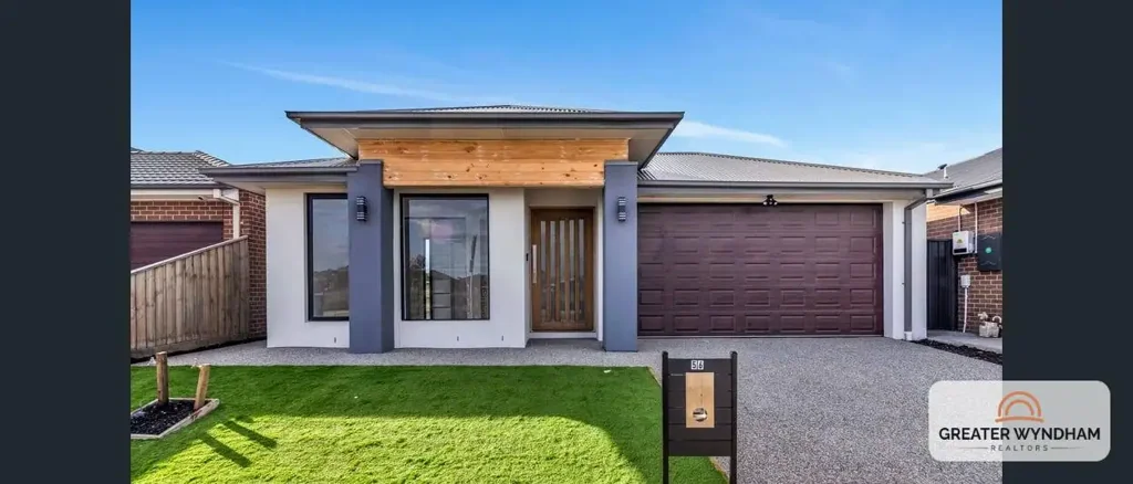 Morden Family living ,Close to School and Parks.