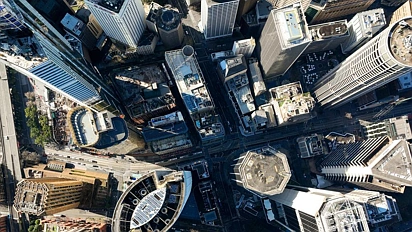 一年逃离10万人！报告披露：高房价“掏空”悉尼 ，仅靠海外移民维持增长！