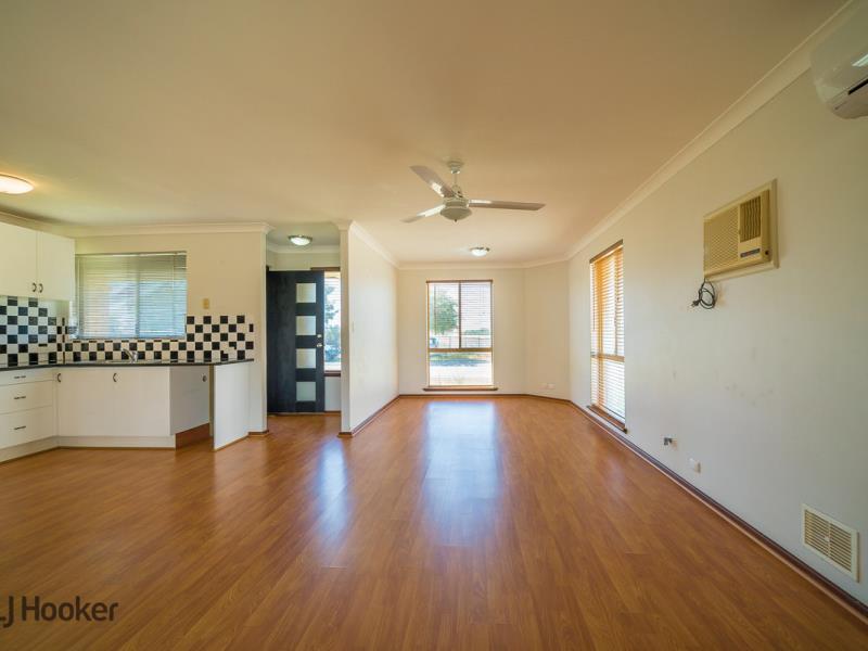 21 SWIFTSHIRE RD, MADORA BAY WA 6210, 0 habitaciones, 0 baños, House