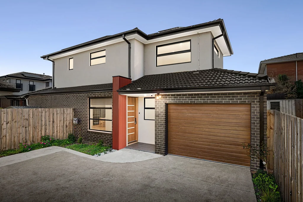 Bayswater 3 Bedroom Stylish Townhouse Living with Alfresco Appeal