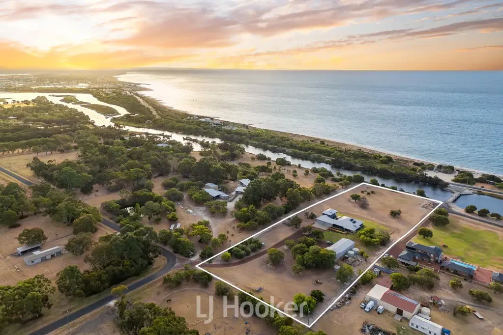 26 Ballarat Road, Wonnerup, WA 6280
