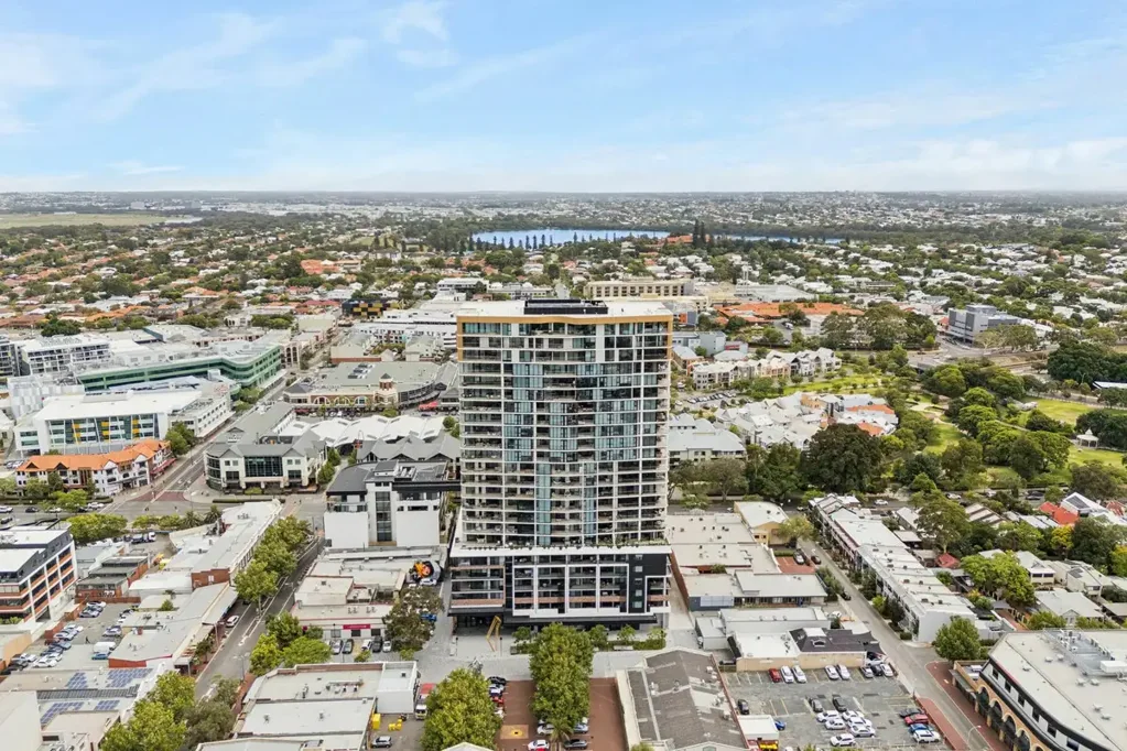 Subiaco 3房  Live Above It All in One of Subiaco’s Finest Amazing  Penthouse