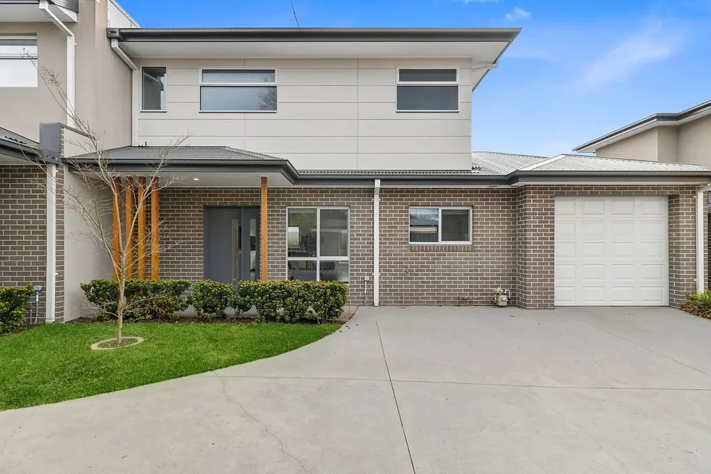 3/7 Howey Street, Gisborne, VIC 3437