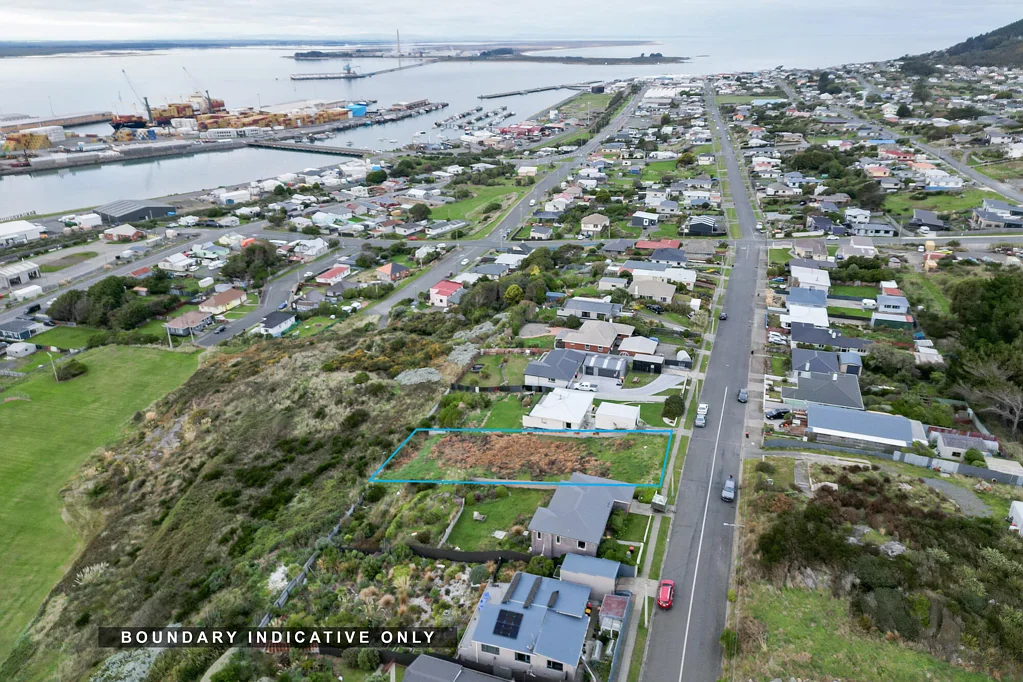 Bluff  Harbour views - Priceless!