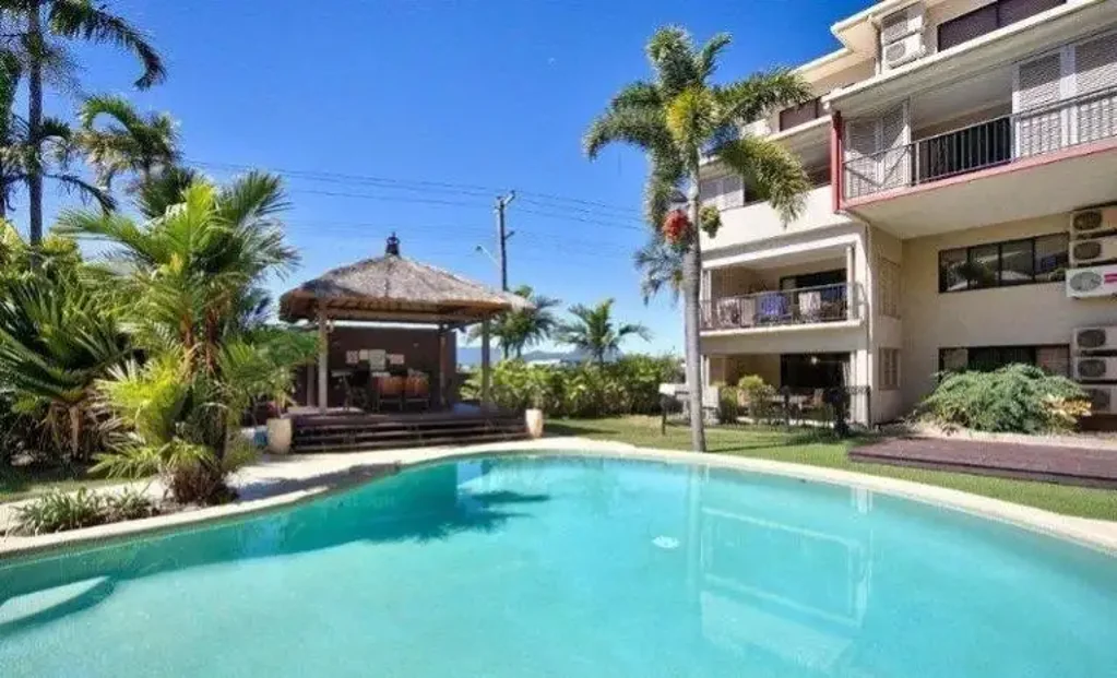 FURNISHED Sky-Villa 2 Bed, 2 Bath + Study / City Waters Cairns