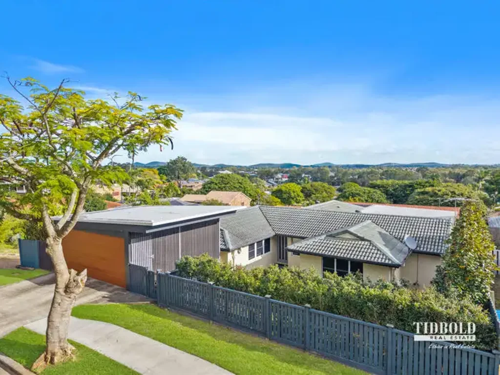 Wynnum West 4ห้องนอน SPACIOUS FAMILY LIVING!