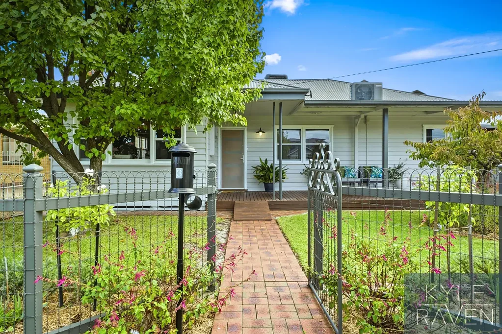 Wangaratta 3Zimmer COMPLETE AND NEAT IN THE WEST END