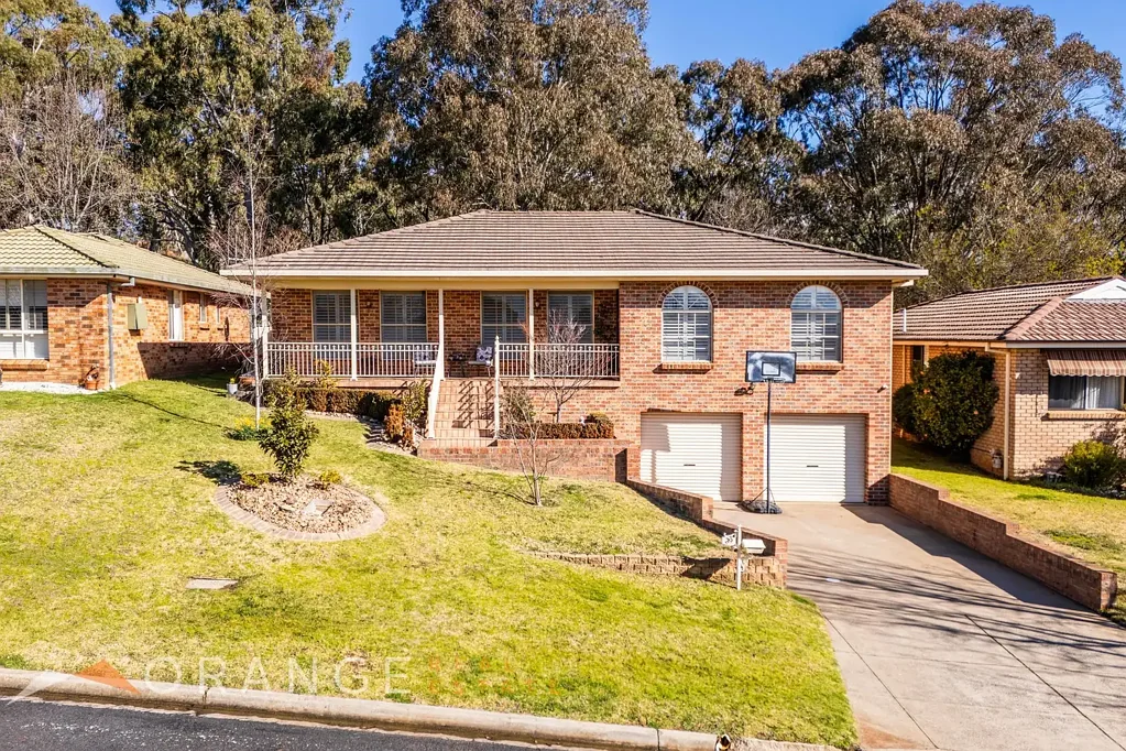 Orange 4Zimmer A Home That Has It All - Space, Comfort & Lifestyle